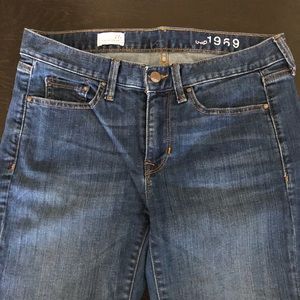 Gap 1969 sexy boyfriend jean 27r